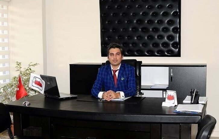 E-Nüfus Çalışanları Sendikası Genel Başkanı Ali Kart, eski tip sürücü