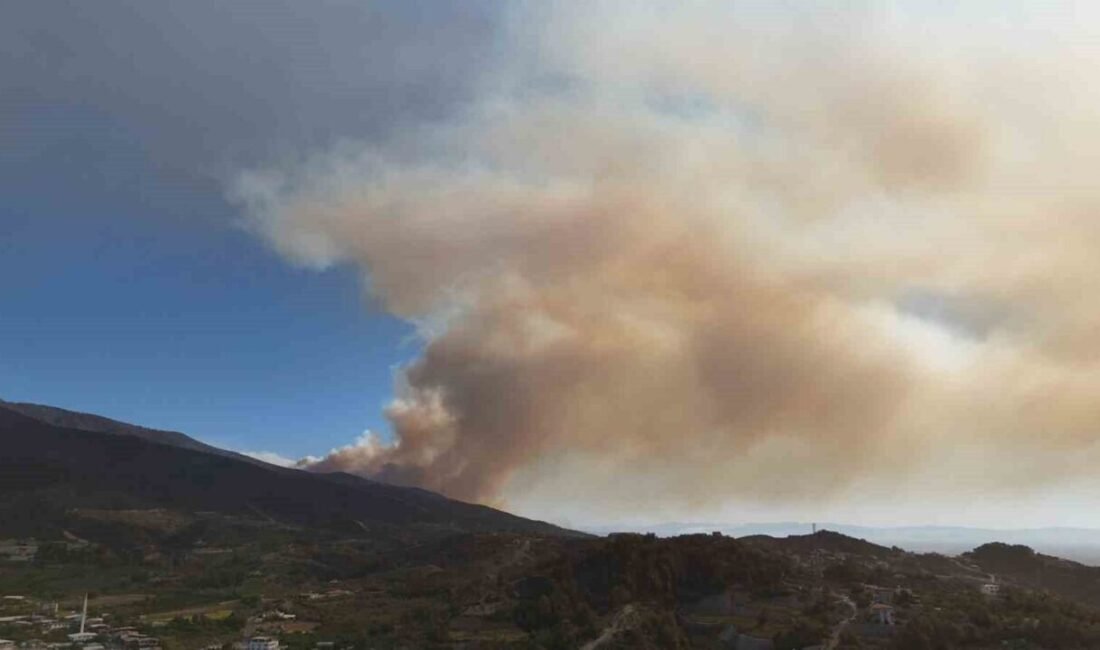 Hatay’da ekiplerin karadan ve havadan müdahalesiyle kontrol altına alınmaya çalışılan