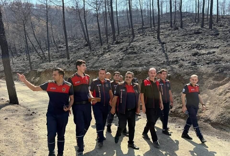 Hatay’ın Antakya ilçesinde meydana gelen orman yangınının ardından, yetkililer yangın