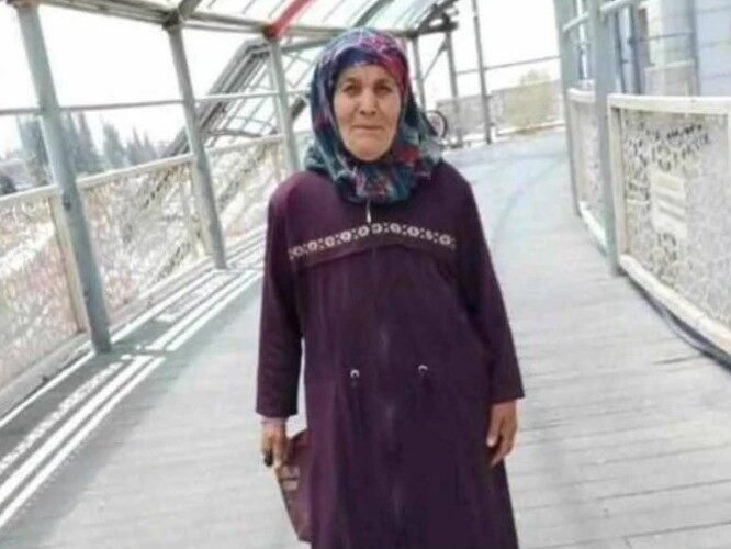 Kahramanmaraş’ta 72 yaşındaki kayıp kadın ölü bulundu Kahramanmaraş’ta kendisinden haber alınamayan 72 yaşındaki kadın ölü bulundu. Edinilen