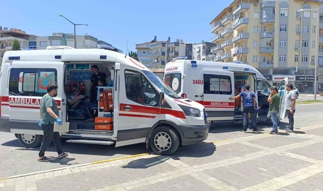 Antalya’nın Manavgat ilçesinde 2 aracın karıştığı kazada araçlardan biri önce