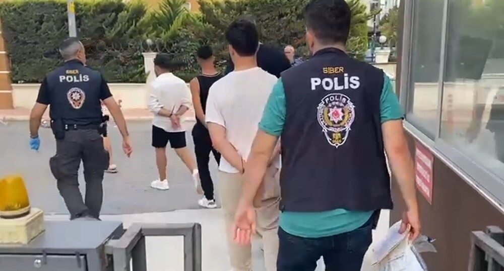 Mersin merkezli 13 ilde düzenlenen yasa dışı bahis operasyonunda 34