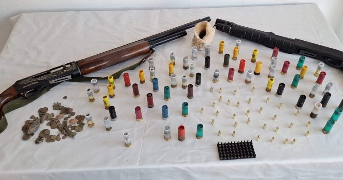 Mersin’in Anamur ilçesinde bir adrese düzenlenen operasyonda 84 parça tarihi