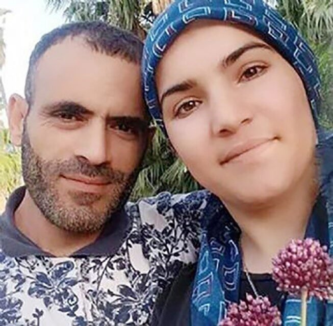 Mersin’de eşini tüfekle öldürdüğü iddiasıyla tutuklu yargılanan şahıs hâkim karşısına