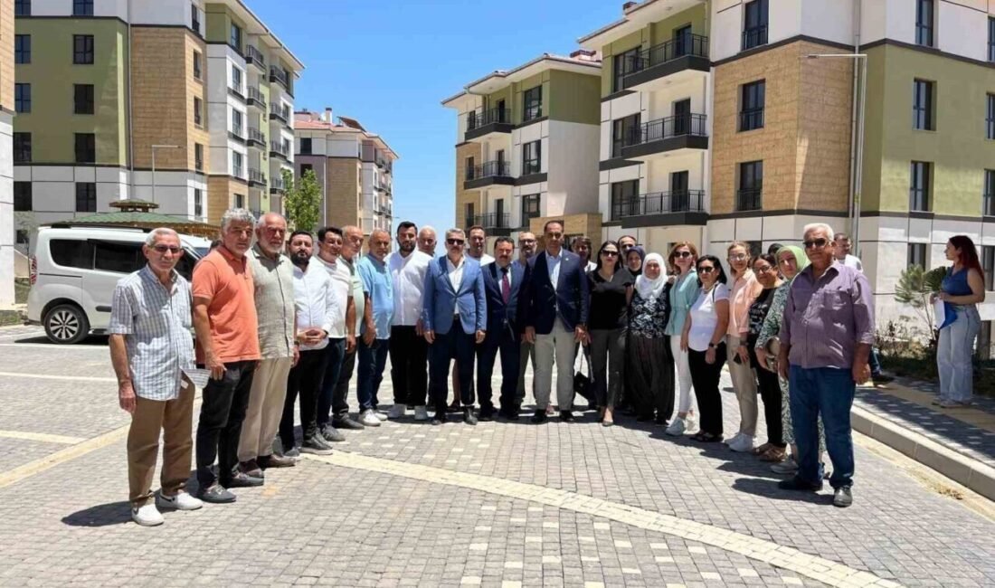 Mersin’in Mezitli ilçesi Bozön Mahallesi’nde yapımı tamamlanan TOKİ konutlarının ikinci