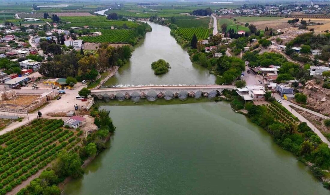 Adana’da Ceyhan Nehri üzerine 4’üncü yüzyılda yapılan, ’Ölümsüzlük Köprüsü’ adıyla