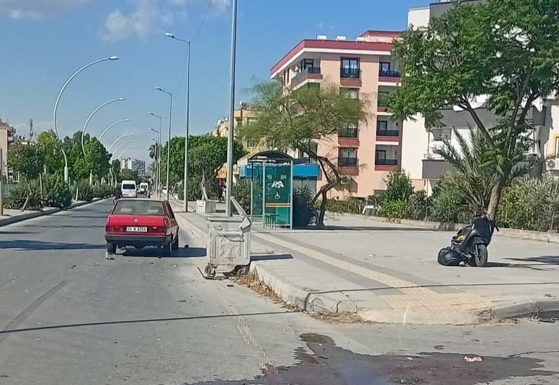 Mersin’in Tarsus ilçesinde otomobil ile çarpışan motosikletin sürücüsü hayatını kaybetti.