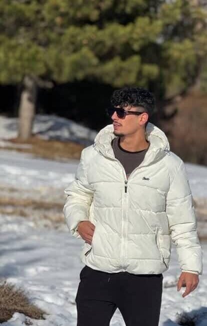 Hatay’ın Defne ilçesinde otomobille çarpışan motosikletteki genç sürücü hayatını kaybetti.
