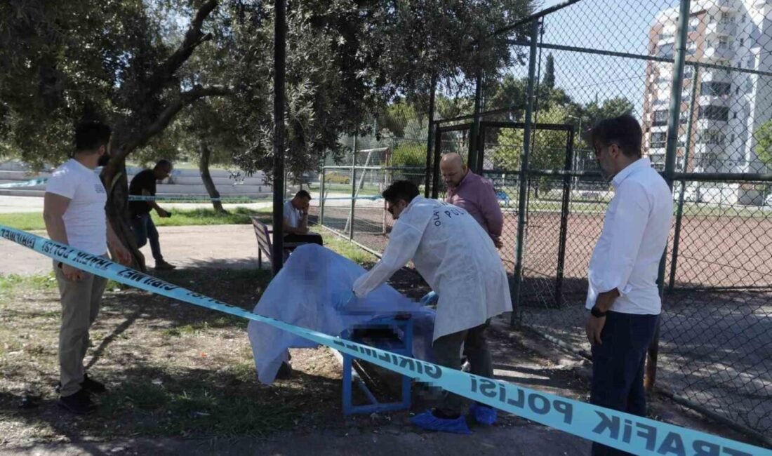 Oturduğu bankta ölü bulundu Antalya’da 1 kişi park içerisinde oturduğu bankta ölü bulundu Olay,