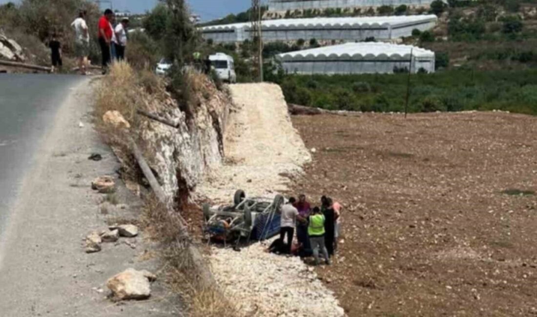 Mersin’in Erdemli ilçesinde pat pat motorunun tarlaya yuvarlanması sonucu sürücü