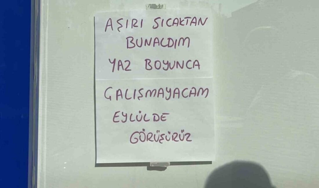 Hatay’da 45 dereceyi bulan hava sıcaklığına dayanamayan esnaf, “Aşırı sıcaktan
