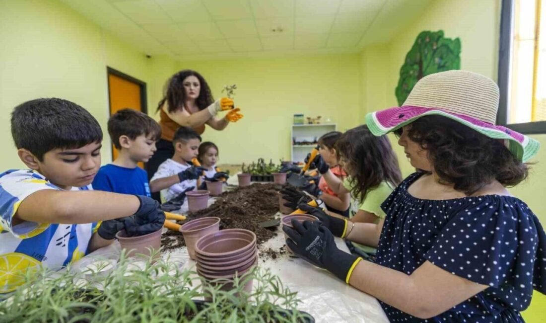 Mersin Büyükşehir Belediyesi tarafından Toroslar ilçesinde hayata geçirilen ’Toroslar Çocuk