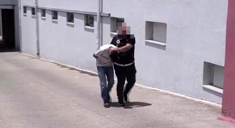 Adana’da uyuşturucu madde ticaretinden kesinleşmiş hapis cezası bulunan 24 firari
