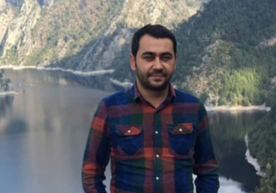 Adana’da sopalı kavga: 1 ölü, 1 ağır yaralı Adana’da husumetlisine sopayla saldıran şahıs, 1 kişiyi öldürdü, 1 kişiyi