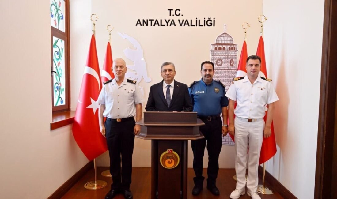 İçişleri Bakanlığı’nın Türkiye’nin Huzuru Projesi kapsamında düzenlenen Antalya’nın Huzuru Güvenlik