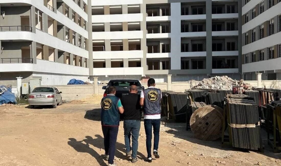 Mersin İl Jandarma Komutanlığı ekipleri, haklarında kesinleşmiş hapis cezası bulunan