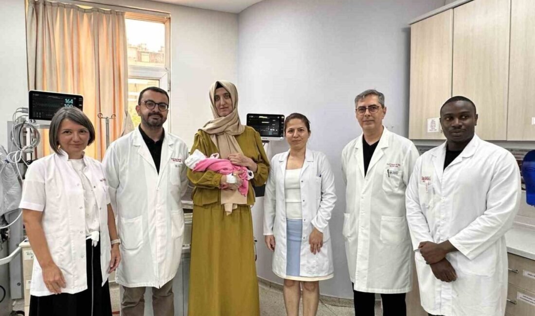 Başkent Hastanesinde hayat kurtaran operasyon: Anne ve bebeği yaşama tutundu Başkent Üniversitesi Adana Dr. Turgut Noyan Uygulama ve Araştırma Merkezi’nde