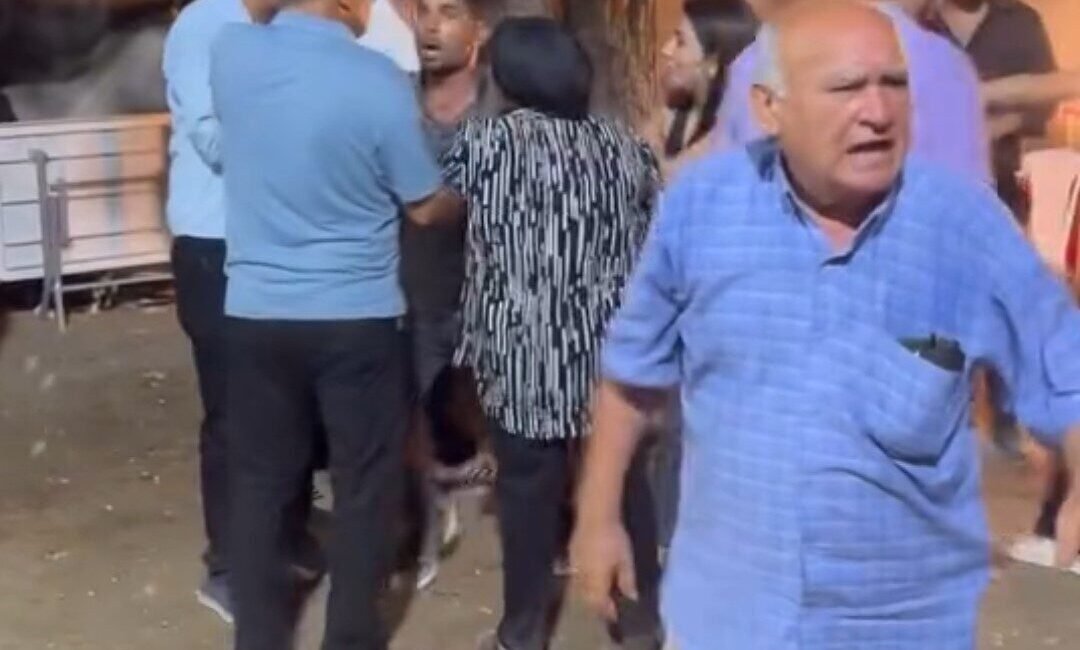Düğünde silahlı kavga: Damadın anneannesi öldü Adana’da düğünde çıkan silahlı kavgada damadın anneannesi pompalı tüfekle vurularak