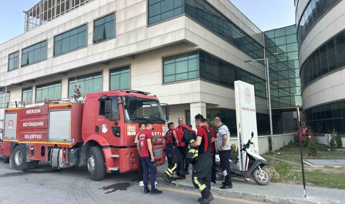Mersin’in Tarsus ilçesinde hastanenin bodrum katındaki akülerden dumanlar çıkması üzerine