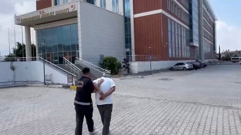 Hatay’ın İskenderun ilçesinde ‘kasten öldürme’ suçundan aranan şahıs yakalandı. Hatay