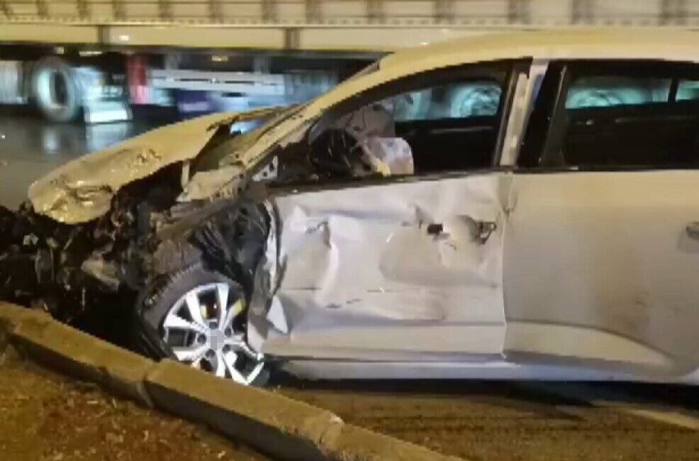Kahramanmaraş’ta meydana gelen trafik kazası otomobildeki güvenlik kameraları tarafından saniye