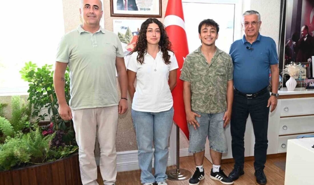 Antalya’nın Kemer ilçesinde, belediye destekli eğitim kursuna katılan 2 öğrenci