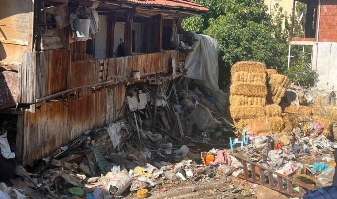 Burdur’un Bucak ilçesinde mahallede yayılan kötü kokulardan şikâyet eden mahalle