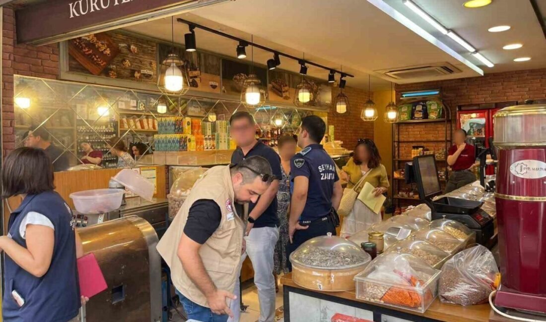 Adana’da denetim ekipleri, bir işletmede böceklenmiş ürün ele geçirdi. Ürünler