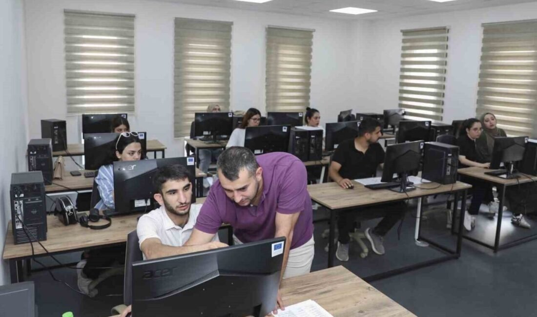 Mersin Büyükşehir Belediyesi, MERCEK Mesleki Eğitim Merkezi’nde ücretsiz Word, Excel