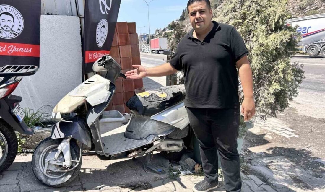 Hatay’da bir işyerinin önünde park halinde bulunan motosikleti çalamayınca hız