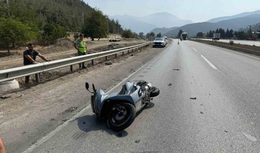 Osmaniye’nin Bahçe ilçesinde iki motosikletin çarpışması sonucu meydana gelen trafik