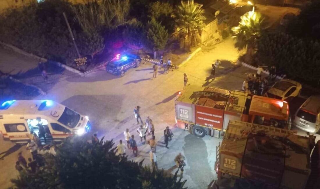 Hatay’ın Samandağ ilçesinde otelde çıkan yangında dumandan etkilenen 11 kişi
