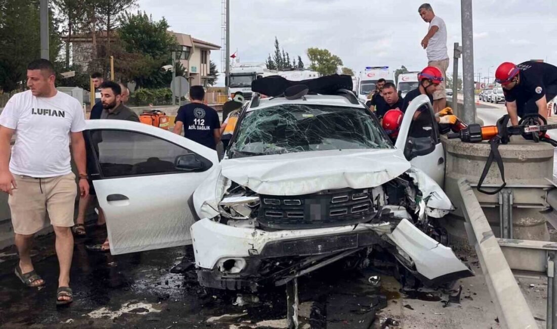 Adana’nın Ceyhan ilçesinde otoyol gişesinde meydana gelen trafik kazasında 1