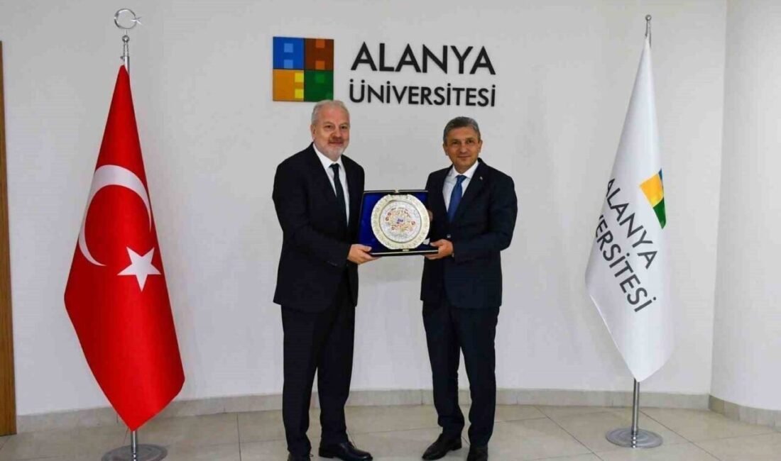 Antalya Valisi Hulusi Şahin, Alanya Üniversitesi Rektörü Prof. Dr. Turan