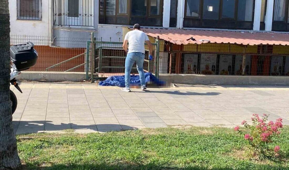 Sahil kenarındaki yürüyüş yolunda ceset bulundu Mersin’in Erdemli ilçesinde sahile yakın noktada yürüyüş yolunda 37 yaşındaki