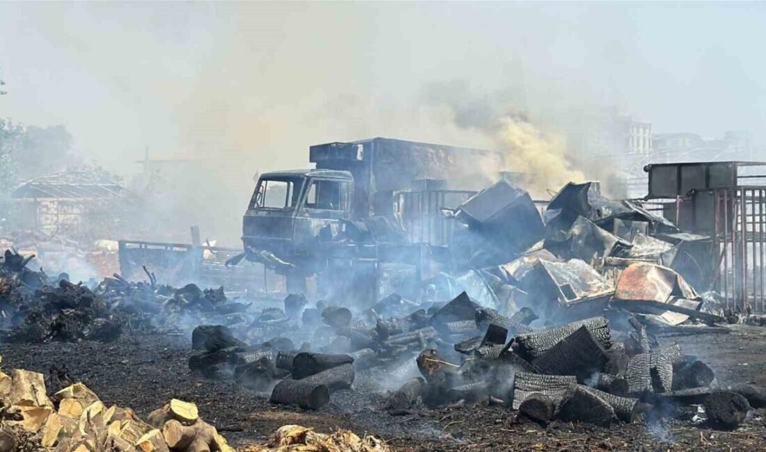Antalya’da sera sökümü sırasında spiralden çıkan kıvılcımlar nedeniyle başladığı iddia