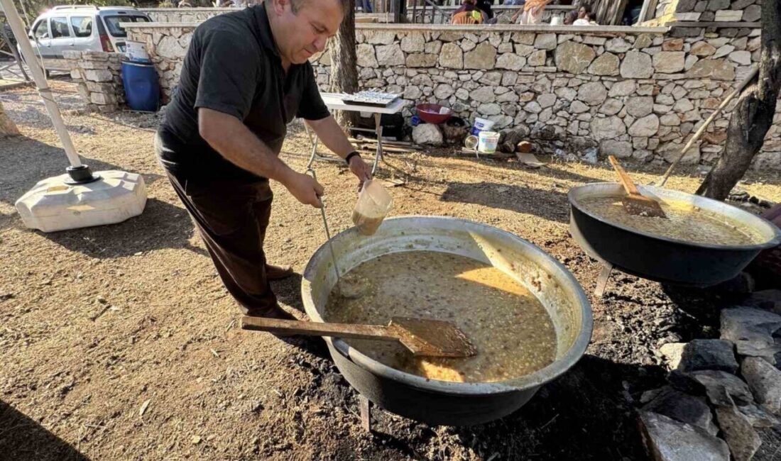 Antalya’nın Akseki ilçesindeki 800 yıllık tarihi ve düğmeli evleri ile