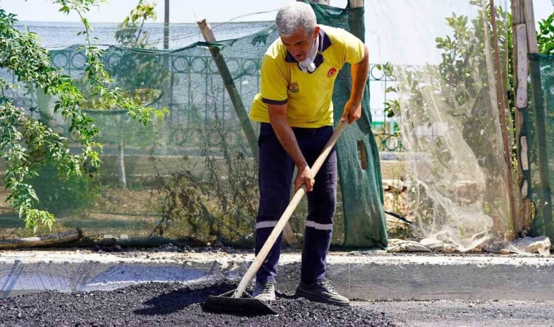 Mersin’in Tarsus Belediyesi, ulaşım konforunu artırmak amacıyla 9 mahallede sıcak
