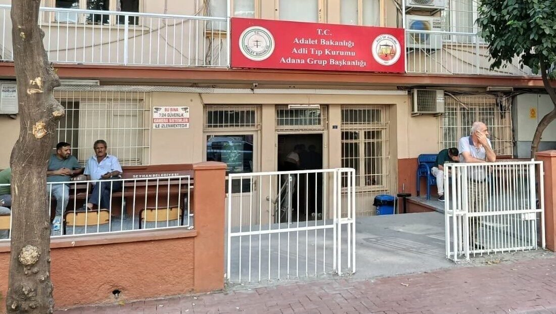 Adana’da bir kişi tartıştığı kişi tarafından tabanca ile vurularak öldürüldü,