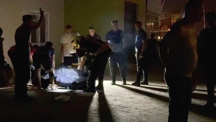 Mersin’in Tarsus ilçesinde 12. kattan düşen lise öğrencisi hayatını kaybetti.