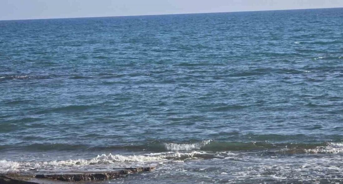 Antalya’nın Manavgat ilçesinde denize giren 34 yaşındaki adam boğularak yaşamını