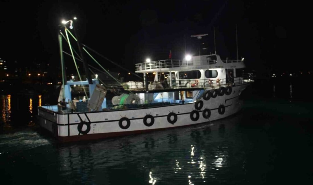 Akdeniz’e 321 kilometrelik kıyısı olan Mersin’de av yasağının bu gece