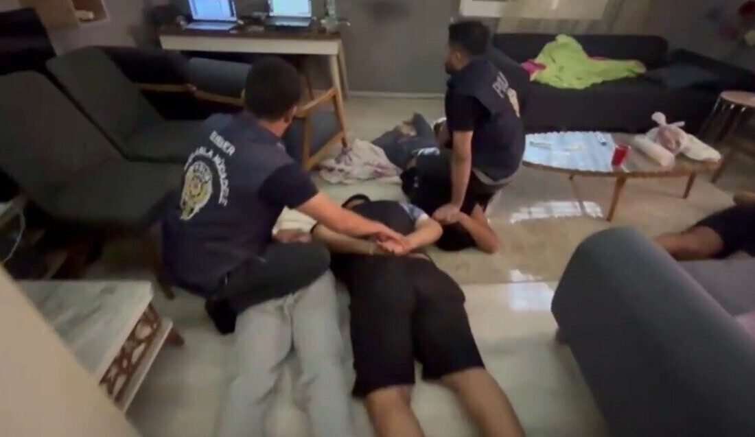 Antalya’da son 1 haftada çeşitli suçlardan aranan 7 şüpheli yakalandı.