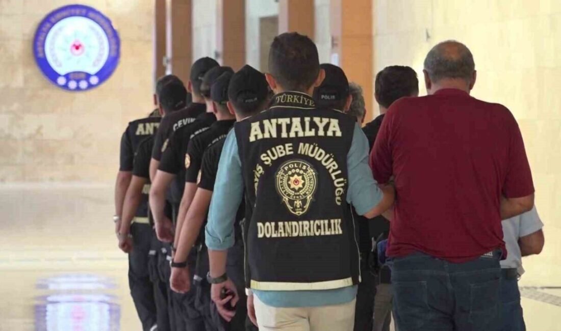 Antalya merkezli 3 ilde düzenlenen “Yeni Joker” operasyonunda, 96 yaşındaki