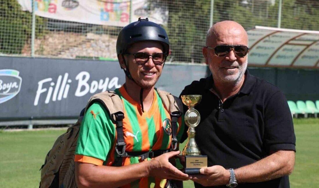 Muğla’nın Fethiye ilçesinde 10-14 Eylül tarihinde düzenlenen Yamaç Paraşütü Dünya