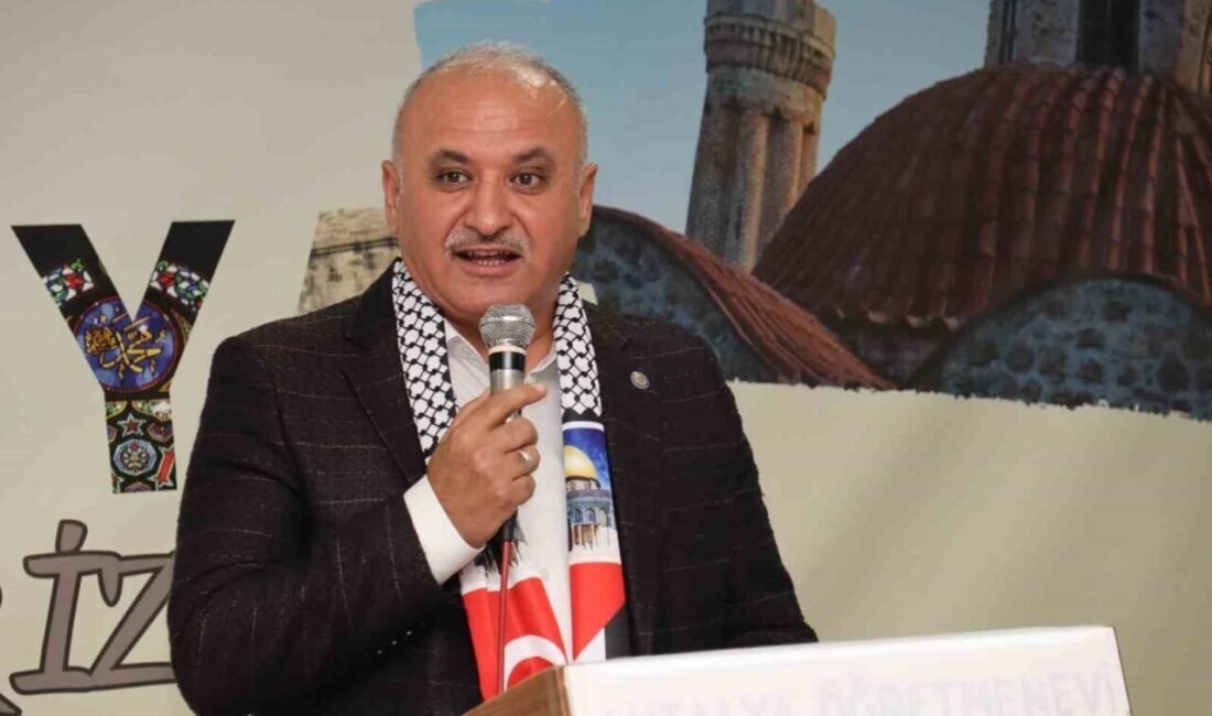 Memur Sen Antalya Temsilcisi ve Eğitim-Bir-Sen Şube Başkanı Eyüp Bülent