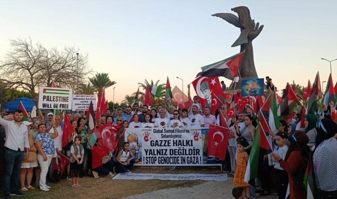 Mersin’de bir araya gelen Filistin destekçisi grup, Gazze’ye insani yardım