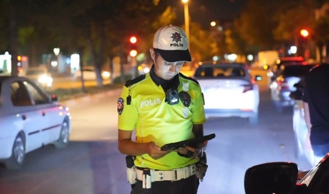 Isparta İl Emniyet Müdürlüğü ekiplerince park, bahçe ve mesire alanlarında