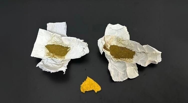 Isparta’da motosikletli polis timleri tarafından gerçekleştirilen çalışmalarda 14,05 gram uyuşturu