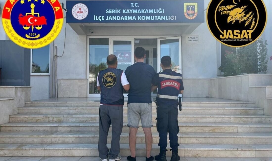 Antalya’da Jandarma Dedektifleri (JASAT) tarafından son 72 saatte 191 aranan